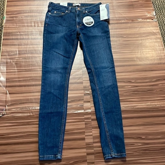 DICKIES NWT Skinny Jeans Size 4 - Picture 1 of 13